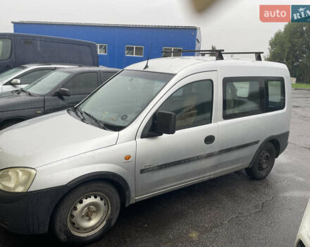 Сірий Опель Комбо вант.-пас., об'ємом двигуна 1.7 л та пробігом 404 тис. км за 3000 $, фото 3 на Automoto.ua