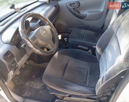 Серый Опель Комбо груз.-пасс., объемом двигателя 1.7 л и пробегом 260 тыс. км за 3600 $, фото 6 на Automoto.ua