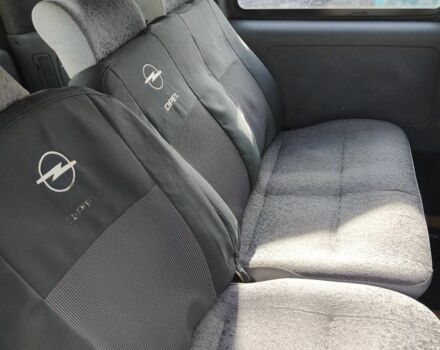 Серый Опель Комбо груз.-пасс., объемом двигателя 1.7 л и пробегом 377 тыс. км за 4000 $, фото 6 на Automoto.ua