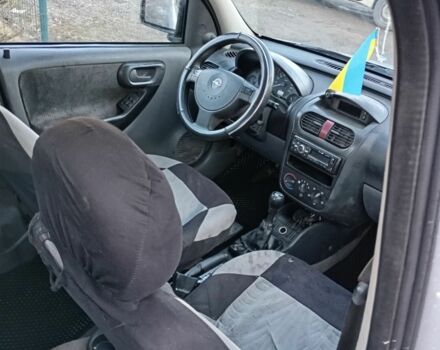 Серый Опель Комбо груз.-пасс., объемом двигателя 1.7 л и пробегом 230 тыс. км за 3100 $, фото 7 на Automoto.ua