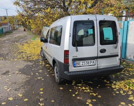 Серый Опель Комбо груз.-пасс., объемом двигателя 1.7 л и пробегом 377 тыс. км за 4000 $, фото 5 на Automoto.ua