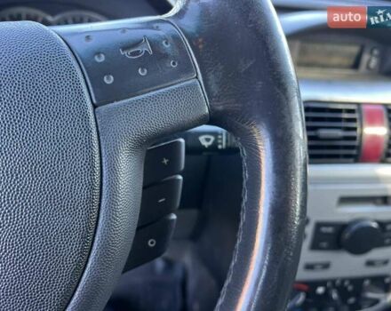 Сірий Опель Комбо вант.-пас., об'ємом двигуна 1.25 л та пробігом 397 тис. км за 3500 $, фото 2 на Automoto.ua