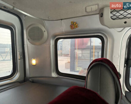 Серый Опель Комбо груз.-пасс., объемом двигателя 1.6 л и пробегом 270 тыс. км за 4300 $, фото 11 на Automoto.ua