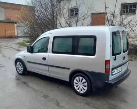 Серый Опель Комбо груз.-пасс., объемом двигателя 1.69 л и пробегом 175 тыс. км за 4200 $, фото 5 на Automoto.ua