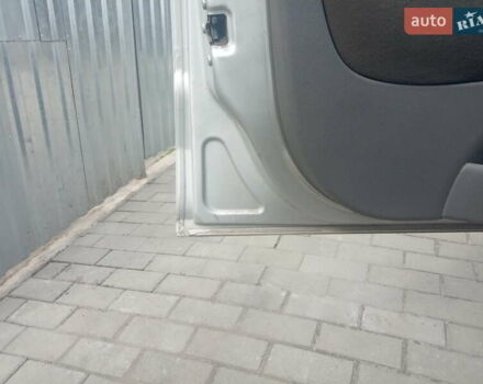 Серый Опель Комбо груз.-пасс., объемом двигателя 1.7 л и пробегом 350 тыс. км за 5000 $, фото 10 на Automoto.ua