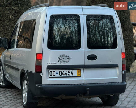 Серый Опель Комбо груз.-пасс., объемом двигателя 1.6 л и пробегом 218 тыс. км за 3600 $, фото 20 на Automoto.ua