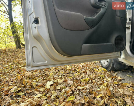 Серый Опель Комбо груз.-пасс., объемом двигателя 1.7 л и пробегом 230 тыс. км за 4900 $, фото 15 на Automoto.ua