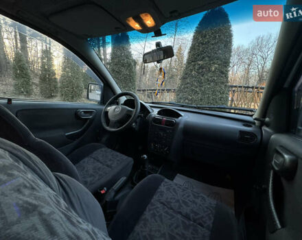 Серый Опель Комбо груз.-пасс., объемом двигателя 1.6 л и пробегом 218 тыс. км за 3600 $, фото 33 на Automoto.ua