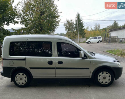 Серый Опель Комбо груз.-пасс., объемом двигателя 1.7 л и пробегом 192 тыс. км за 4999 $, фото 3 на Automoto.ua