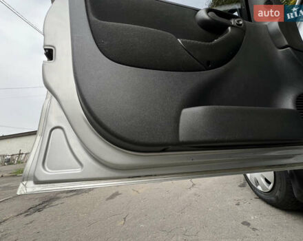 Серый Опель Комбо груз.-пасс., объемом двигателя 1.7 л и пробегом 192 тыс. км за 4999 $, фото 15 на Automoto.ua