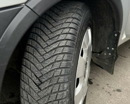 Серый Опель Комбо груз.-пасс., объемом двигателя 1.7 л и пробегом 192 тыс. км за 4999 $, фото 18 на Automoto.ua