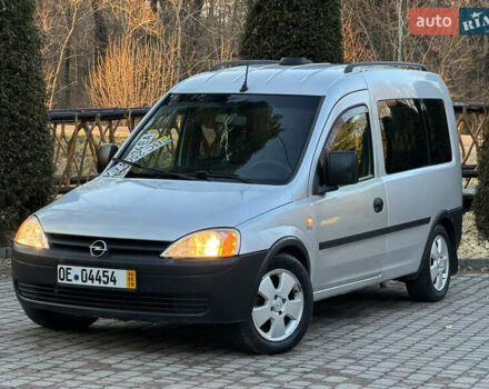 Серый Опель Комбо груз.-пасс., объемом двигателя 1.6 л и пробегом 218 тыс. км за 3600 $, фото 13 на Automoto.ua