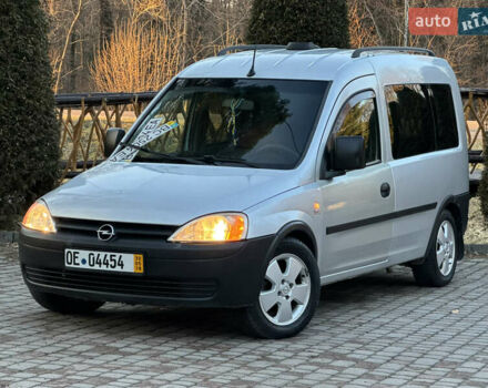 Серый Опель Комбо груз.-пасс., объемом двигателя 1.6 л и пробегом 218 тыс. км за 3600 $, фото 11 на Automoto.ua