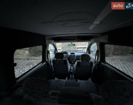 Серый Опель Комбо груз.-пасс., объемом двигателя 1.6 л и пробегом 218 тыс. км за 3600 $, фото 44 на Automoto.ua