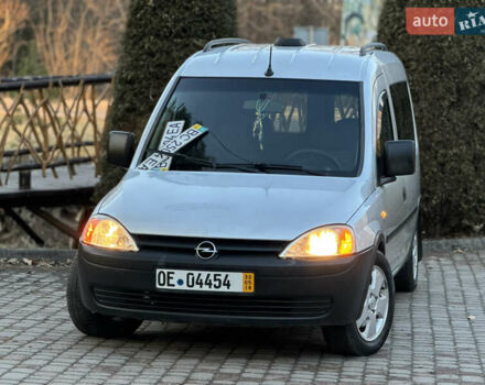Серый Опель Комбо груз.-пасс., объемом двигателя 1.6 л и пробегом 218 тыс. км за 3600 $, фото 9 на Automoto.ua