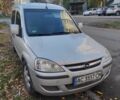 Серый Опель Комбо груз.-пасс., объемом двигателя 1.6 л и пробегом 250 тыс. км за 4500 $, фото 1 на Automoto.ua