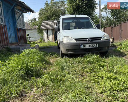 Серый Опель Комбо груз.-пасс., объемом двигателя 1.69 л и пробегом 350 тыс. км за 3500 $, фото 2 на Automoto.ua