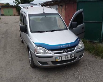Сірий Опель Комбо вант.-пас., об'ємом двигуна 1.2 л та пробігом 128 тис. км за 4250 $, фото 3 на Automoto.ua