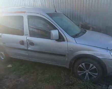 Сірий Опель Комбо вант.-пас., об'ємом двигуна 1.7 л та пробігом 300 тис. км за 1700 $, фото 1 на Automoto.ua