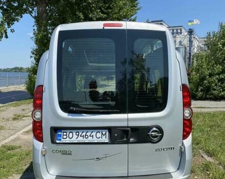 Опель Комбо груз.-пасс. 2012 в Тернополе на Automoto.ua Серый Опель Комбо груз.-пасс., объемом двигателя 2 л и пробегом 227 тыс. км за 9500 $, фото 5 на Automoto.ua
