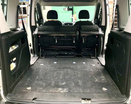 Серый Опель Комбо груз.-пасс., объемом двигателя 1.3 л и пробегом 227 тыс. км за 7400 $, фото 7 на Automoto.ua