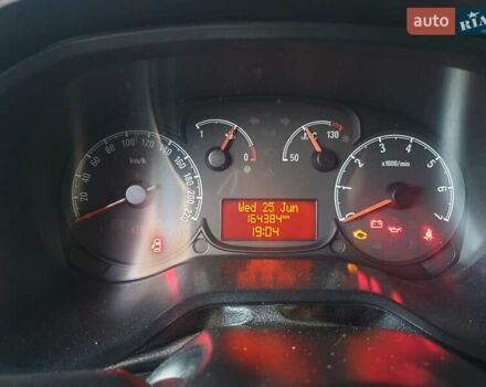 Серый Опель Комбо груз.-пасс., объемом двигателя 1.6 л и пробегом 165 тыс. км за 8900 $, фото 7 на Automoto.ua