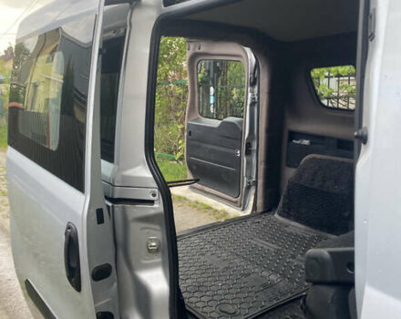 Серый Опель Комбо груз.-пасс., объемом двигателя 1.3 л и пробегом 217 тыс. км за 7100 $, фото 18 на Automoto.ua