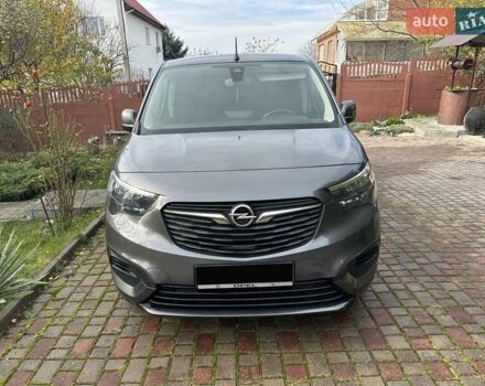 Сірий Опель Комбо вант.-пас., об'ємом двигуна 1.5 л та пробігом 205 тис. км за 13500 $, фото 1 на Automoto.ua