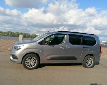 Сірий Опель Комбо вант.-пас., об'ємом двигуна 1.5 л та пробігом 31 тис. км за 23322 $, фото 2 на Automoto.ua