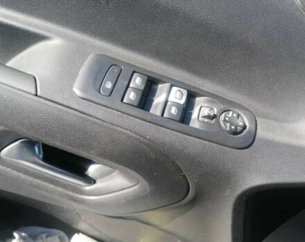 Серый Опель Комбо груз.-пасс., объемом двигателя 1.5 л и пробегом 31 тыс. км за 22232 $, фото 12 на Automoto.ua