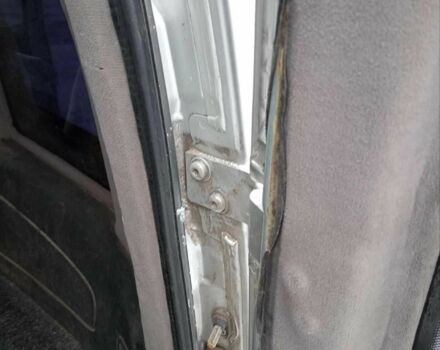 Серый Опель Комбо груз.-пасс., объемом двигателя 1.3 л и пробегом 200 тыс. км за 2800 $, фото 3 на Automoto.ua