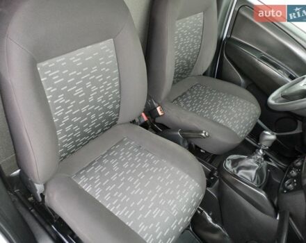 Сірий Опель Комбо вант.-пас., об'ємом двигуна 1.4 л та пробігом 181 тис. км за 11200 $, фото 25 на Automoto.ua