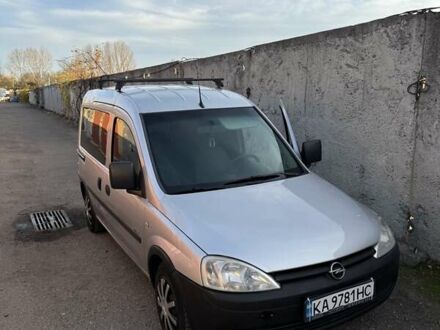 Сірий Опель Комбо вант.-пас., об'ємом двигуна 1.7 л та пробігом 324 тис. км за 2900 $, фото 1 на Automoto.ua