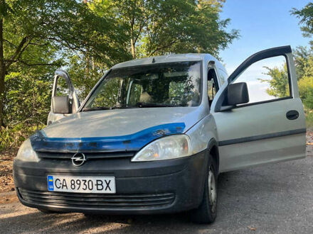 Опель Комбо груз.-пасс. 2004 в Черкассах на Automoto.ua Серый Опель Комбо груз.-пасс., объемом двигателя 1.69 л и пробегом 407 тыс. км за 3700 $, фото 1 на Automoto.ua