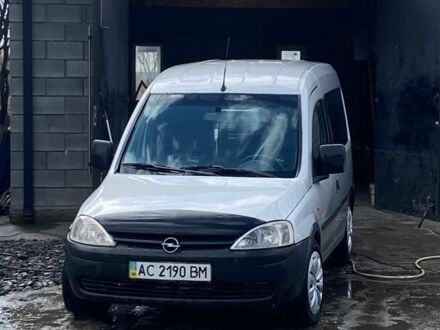 Сірий Опель Комбо вант.-пас., об'ємом двигуна 1.7 л та пробігом 300 тис. км за 2570 $, фото 1 на Automoto.ua