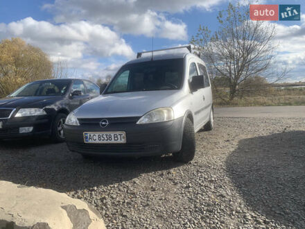 Серый Опель Комбо груз.-пасс., объемом двигателя 1.7 л и пробегом 312 тыс. км за 4000 $, фото 1 на Automoto.ua