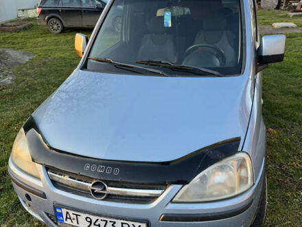 Серый Опель Комбо груз.-пасс., объемом двигателя 1.3 л и пробегом 223 тыс. км за 3500 $, фото 1 на Automoto.ua