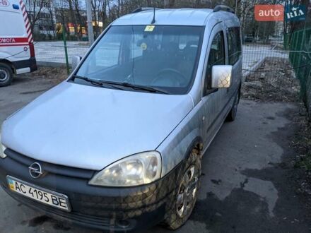 Опель Комбо вант.-пас. 2005 у Луцьку на Automoto.ua Сірий Опель Комбо вант.-пас., об'ємом двигуна 1.7 л та пробігом 320 тис. км за 4300 $, фото 1 на Automoto.ua