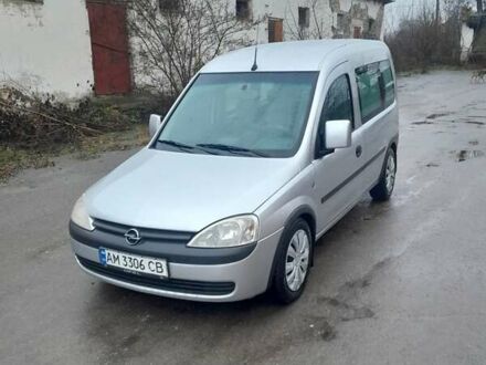 Серый Опель Комбо груз.-пасс., объемом двигателя 1.69 л и пробегом 175 тыс. км за 4200 $, фото 1 на Automoto.ua