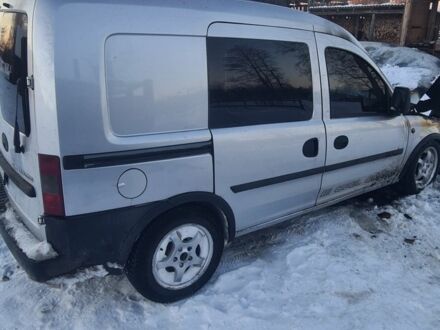 Сірий Опель Комбо вант.-пас., об'ємом двигуна 1.7 л та пробігом 305 тис. км за 2000 $, фото 1 на Automoto.ua