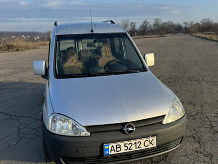 Опель Комбо груз.-пасс. 2006 в Бару на Automoto.ua Серый Опель Комбо груз.-пасс., объемом двигателя 1.7 л и пробегом 294 тыс. км за 3400 $, фото 1 на Automoto.ua