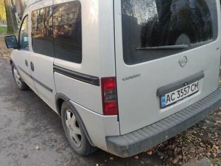 Серый Опель Комбо груз.-пасс., объемом двигателя 1.6 л и пробегом 250 тыс. км за 4500 $, фото 1 на Automoto.ua