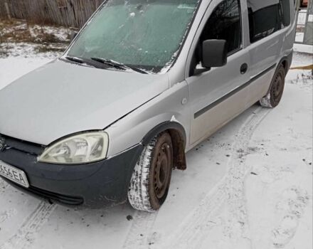 Серый Опель Комбо груз.-пасс., объемом двигателя 1.3 л и пробегом 200 тыс. км за 2800 $, фото 1 на Automoto.ua