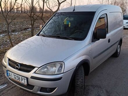 Опель Комбо груз.-пасс. 2008 в Барышевке на Automoto.ua Серый Опель Комбо груз.-пасс., объемом двигателя 1.4 л и пробегом 400 тыс. км за 3999 $, фото 1 на Automoto.ua