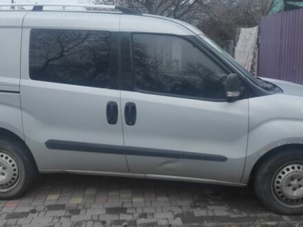 Опель Комбо груз.-пасс. 2012 в Днепре (Днепропетровске) на Automoto.ua Серый Опель Комбо груз.-пасс., объемом двигателя 0 л и пробегом 280 тыс. км за 4000 $, фото 1 на Automoto.ua