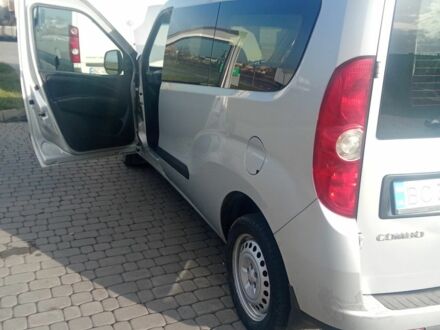 Сірий Опель Комбо вант.-пас., об'ємом двигуна 1.6 л та пробігом 116 тис. км за 7200 $, фото 1 на Automoto.ua