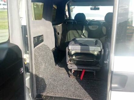 Серый Опель Комбо груз.-пасс., объемом двигателя 1.6 л и пробегом 116 тыс. км за 7200 $, фото 1 на Automoto.ua