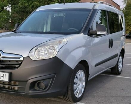 Серый Опель Комбо груз.-пасс., объемом двигателя 1.6 л и пробегом 166 тыс. км за 8600 $, фото 1 на Automoto.ua