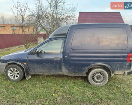 Синий Опель Комбо груз.-пасс., объемом двигателя 1.7 л и пробегом 385 тыс. км за 990 $, фото 4 на Automoto.ua