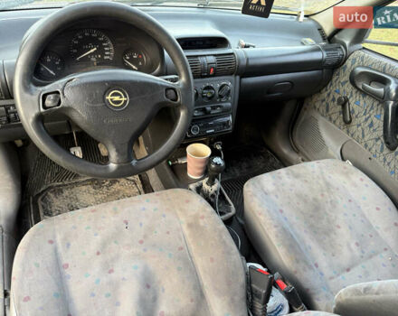 Синий Опель Комбо груз.-пасс., объемом двигателя 1.7 л и пробегом 385 тыс. км за 990 $, фото 8 на Automoto.ua